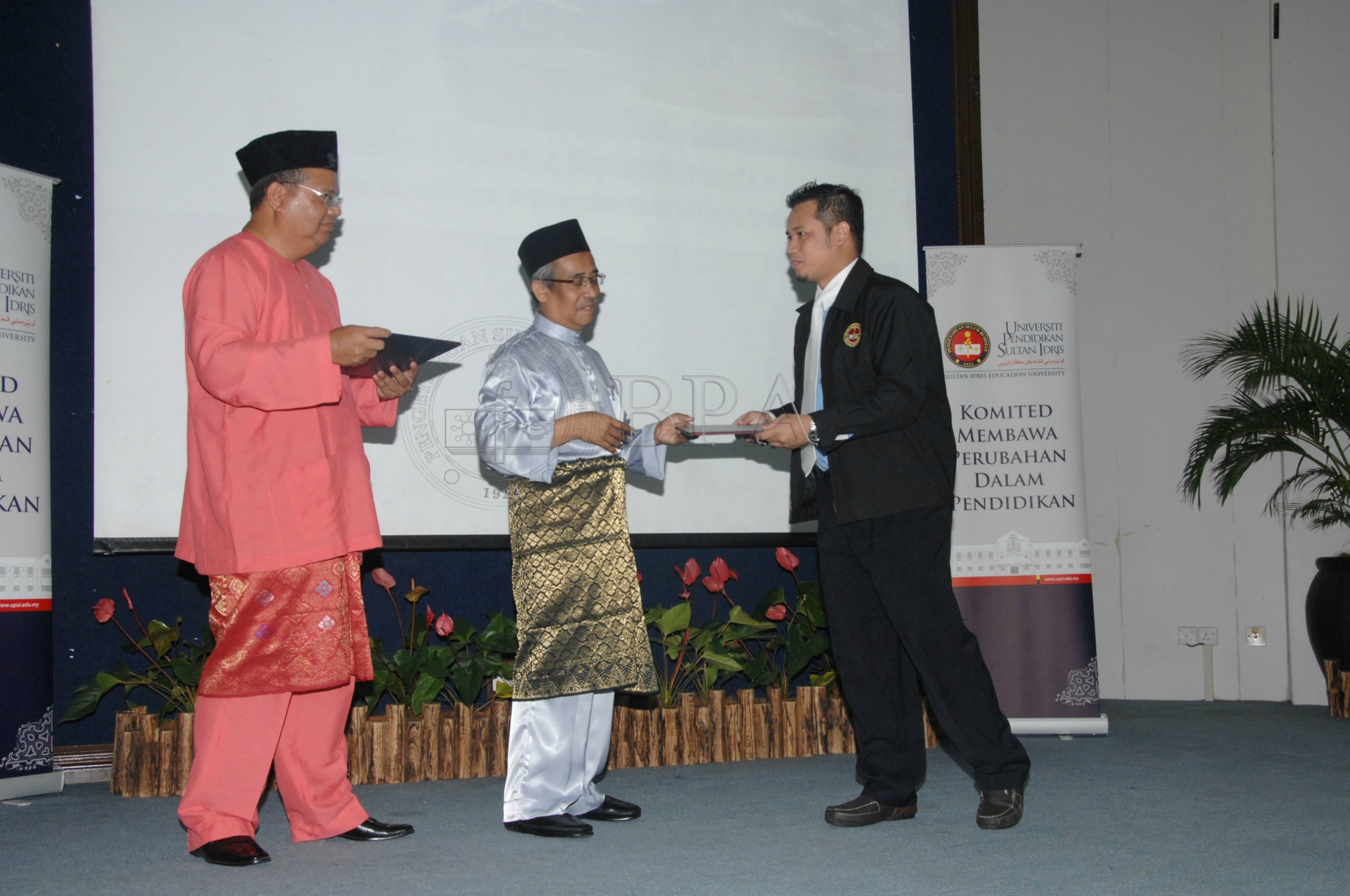 BPA 12 110 APC FBA 0166